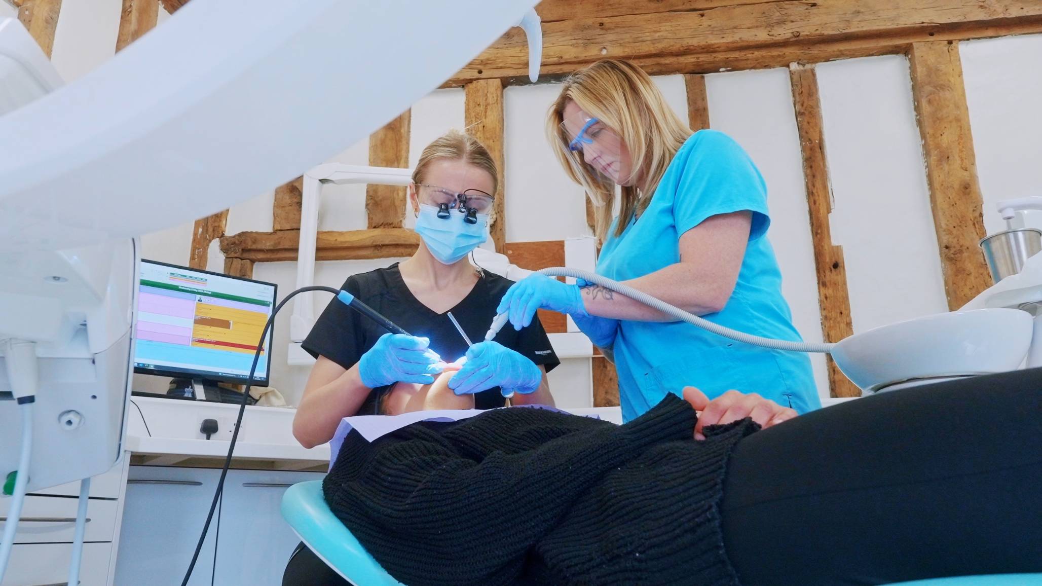 how to floss
